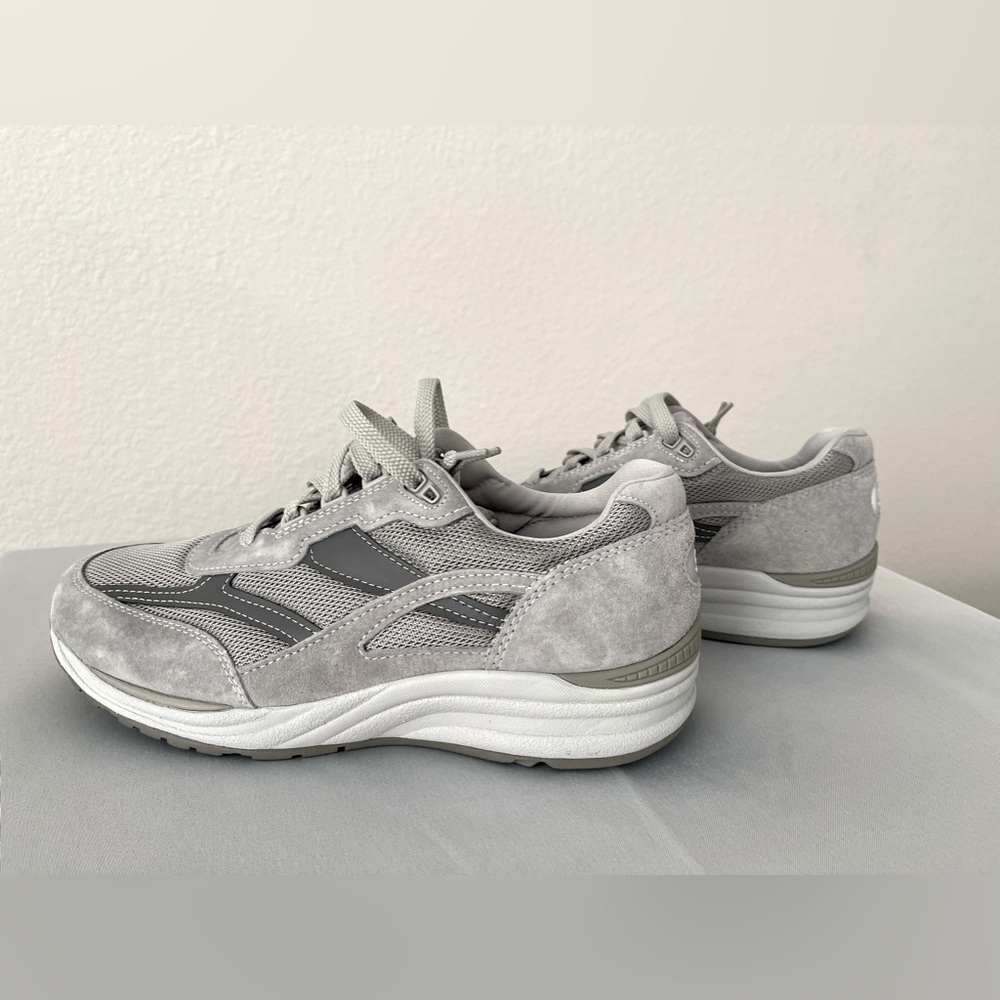 SAS brand JOURNEY MESH-EVERYDAY SNEAKER           Men’s size 11.5.